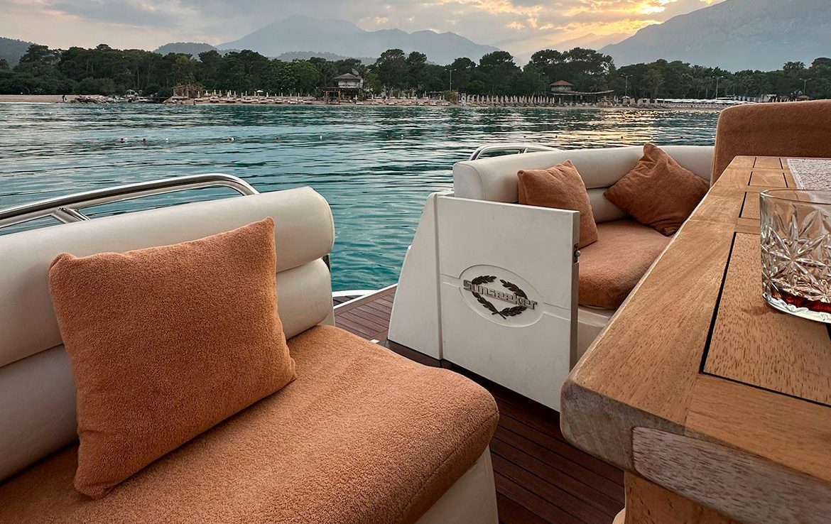 Kemer Yacht Rental 18m Sunseeker Manhattan 56